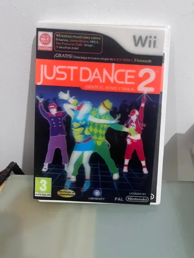 Consola Nintendo Wii + Juegos y Micrófonos