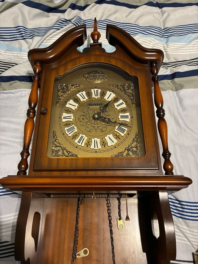 Reloj de Pared Clásico Madera y Metal