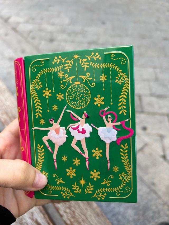 2 Cajas metálicas DÍA bailarinas