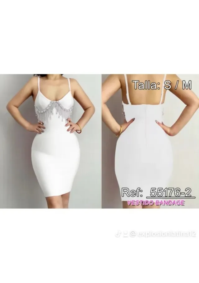 Vestido Blanco Exclusivo con Detalles Dorados