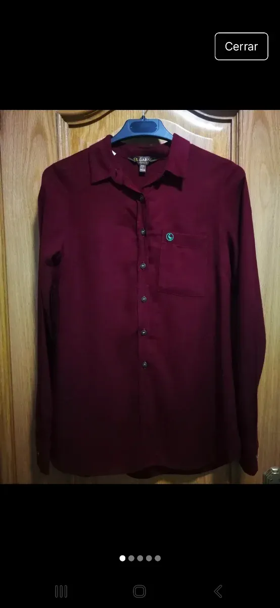 Camisa  Talla 36, color burdeos