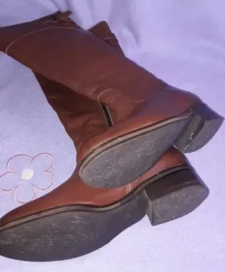 Botas de piel marrones