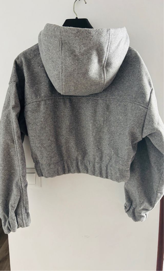 Chaqueta Zara gris talla única