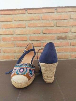 Cuñas/Alpargatas Multicolor Talla 40