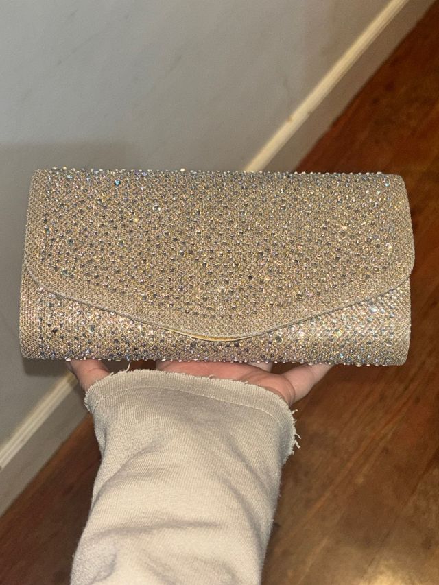 Bolso de fiesta con pedrería