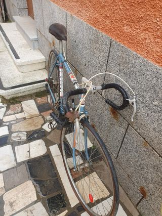 Bicicleta de carreras antigua Torrox
