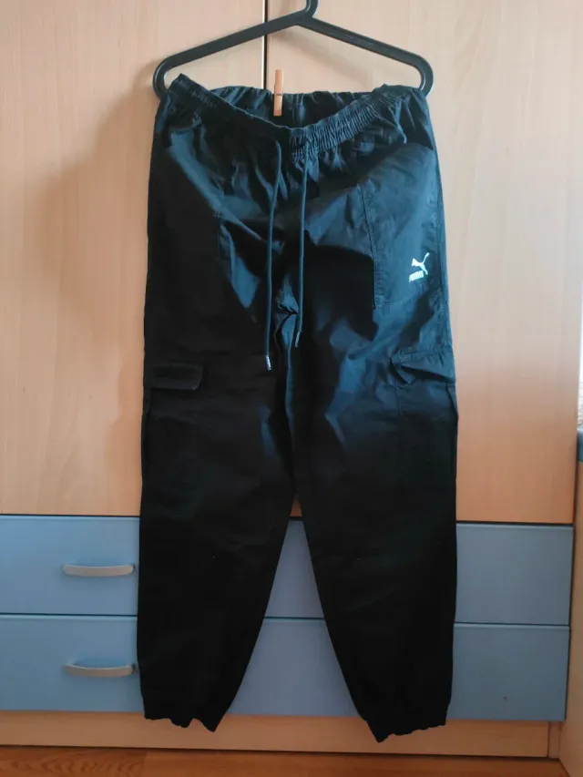 Pantalón cargo Puma negro