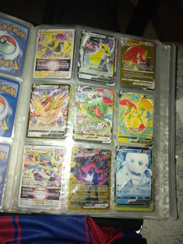 Cartas Pokémon V Zamazenta Zacian Eternatus