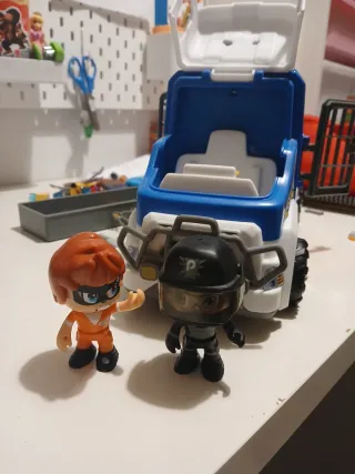 Camión Policía Pin y Pon