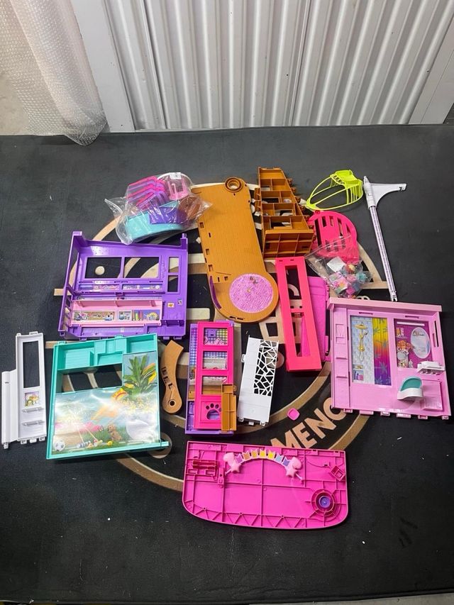 Casa Barbie Malibú Plegable 2 Pisos + 30 Accesorio