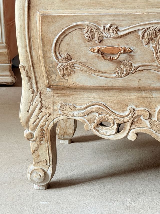 Comoda Barocca Bombé massiccia