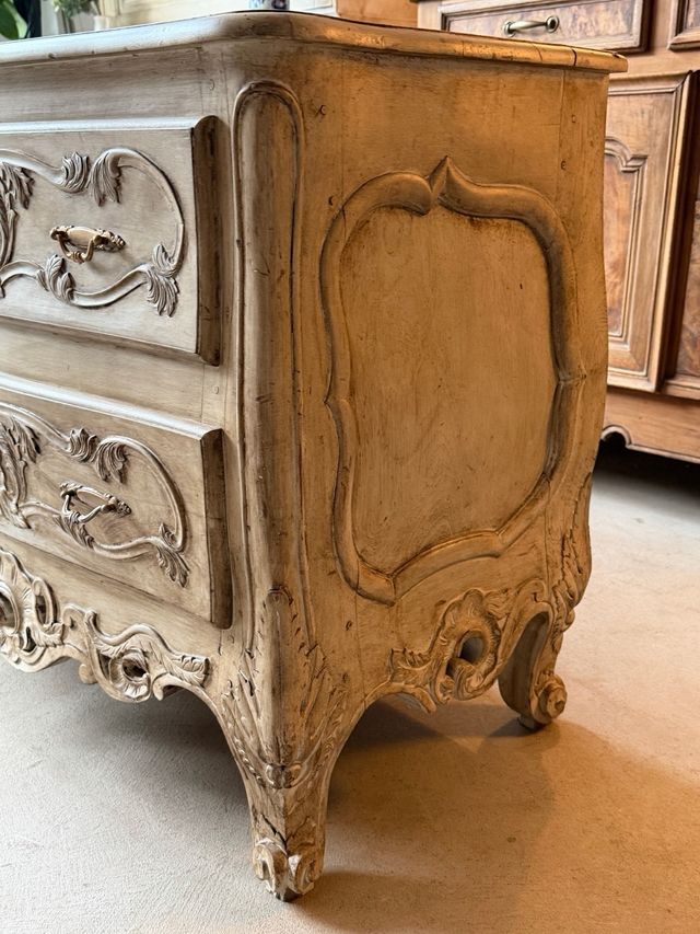 Comoda Barocca Bombé massiccia