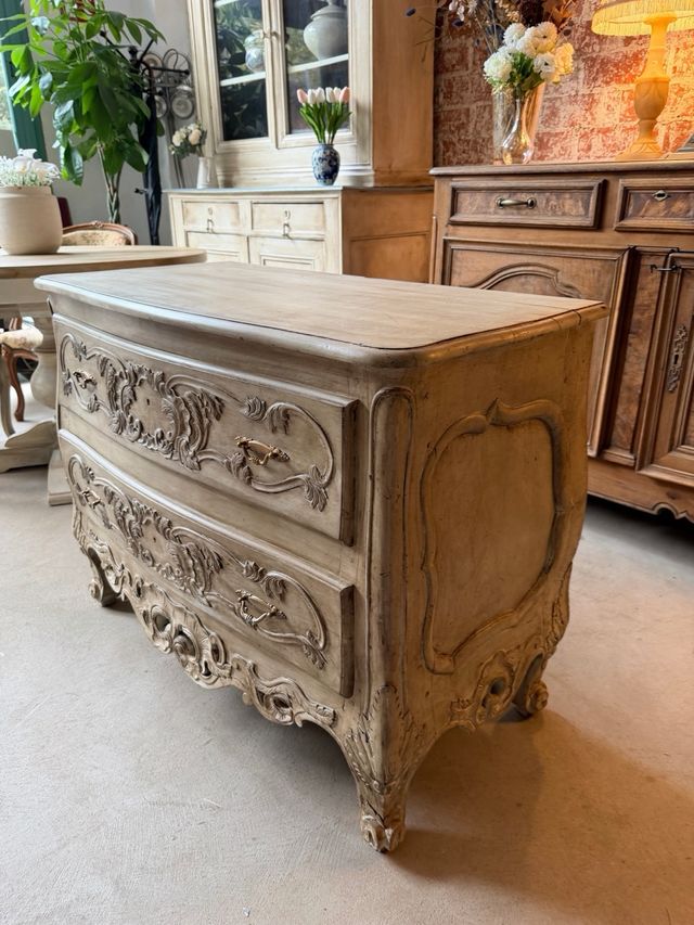 Comoda Barocca Bombé massiccia