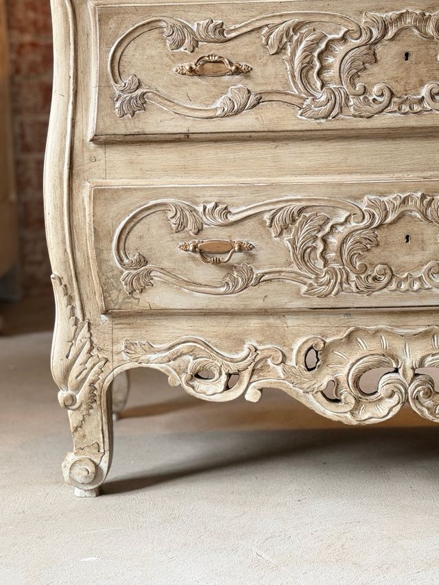 Comoda Barocca Bombé massiccia