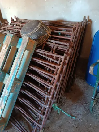 Vallas metálicas separadoras