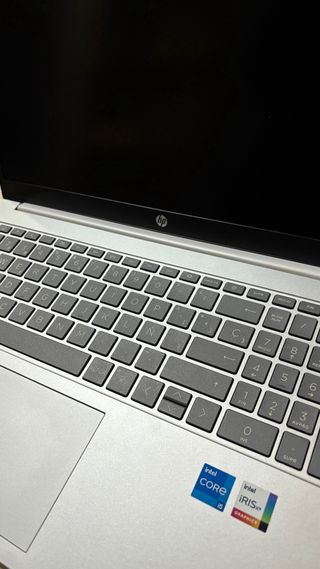 Portátil HP i5 512GB SSD 16GB RAM