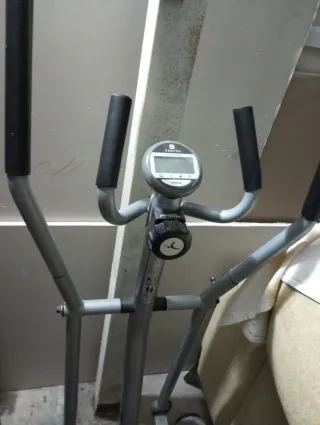 Elíptica Domyos está nueva muy poco uso