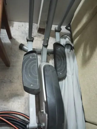 Elíptica Domyos está nueva muy poco uso