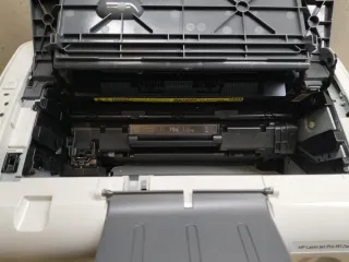 Impresora HP LaserJet Pro M12w