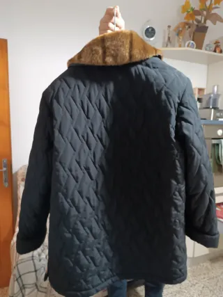 Giacca imbottita con collo pelliccia