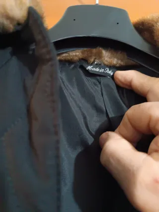 Giacca imbottita con collo pelliccia