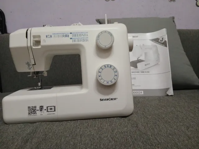 Máquina de coser SilverCrest SNW 33 B2