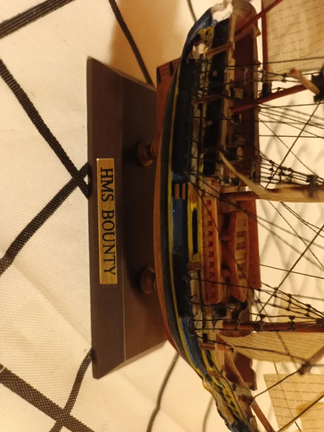 Navi in miniatura da collezione