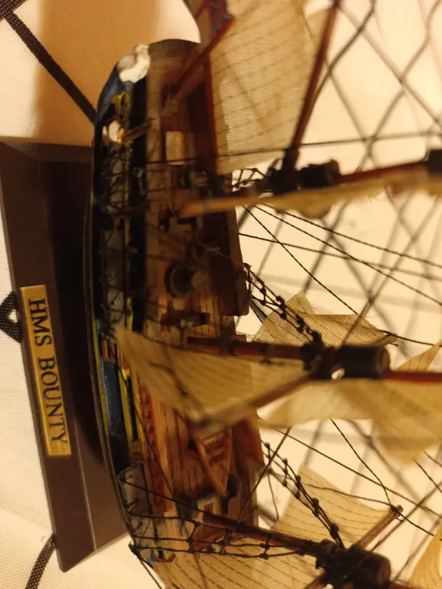 Navi in miniatura da collezione