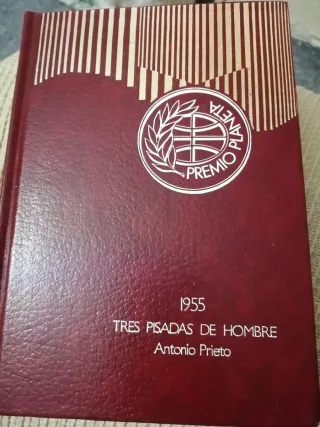 Tres pisadas de hombre