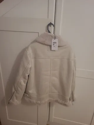 Cazadora beige con borreguito