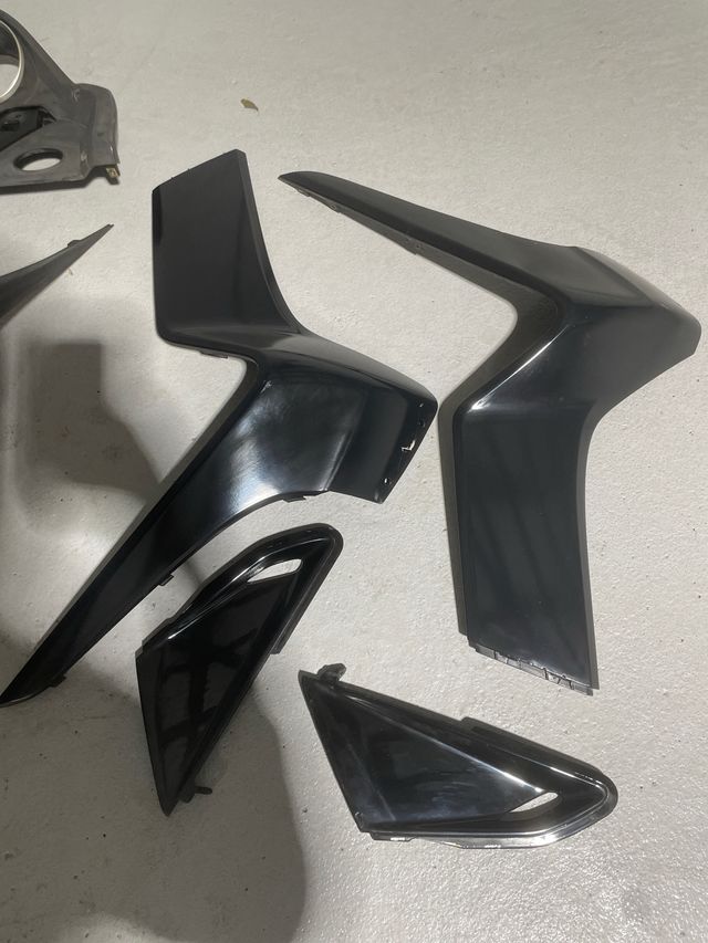 Carenado Kymco Superdink 125 (2012)