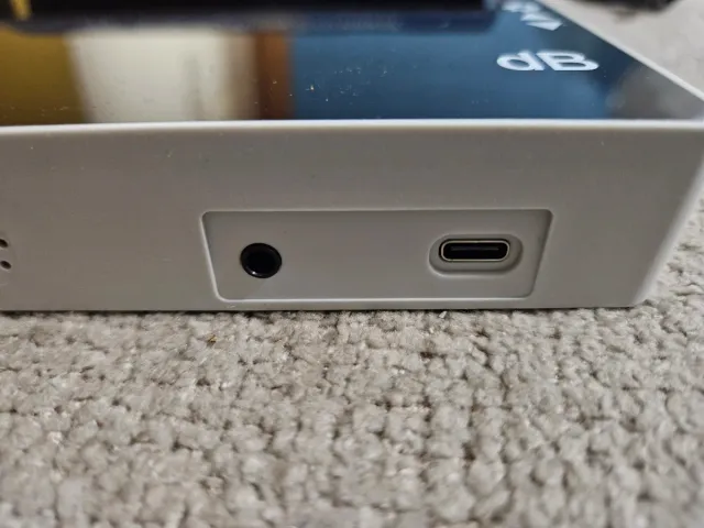 Misuratore di Decibel Digitale a Parete