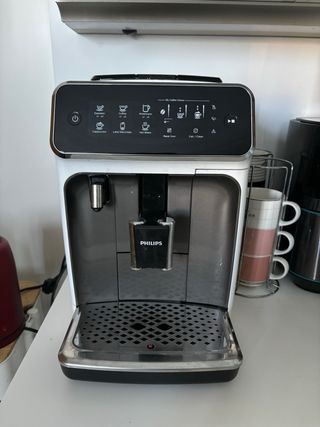 Cafetera Philips 3200 LatteGo Automática