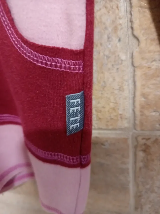 Camiseta FETE burdeos y rosa