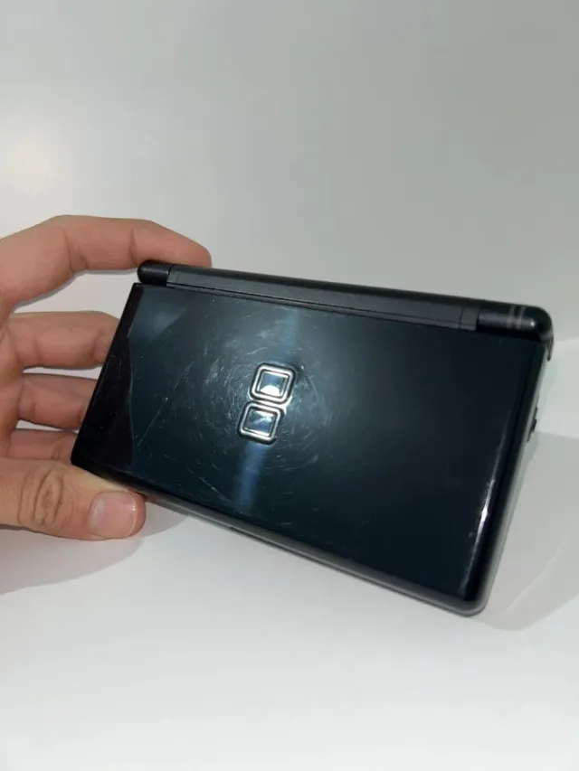 Nintendo DS Lite da riparare o per pezzi