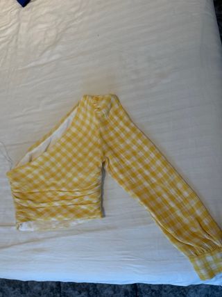 Top Zara Cruzado Amarillo Talla M
