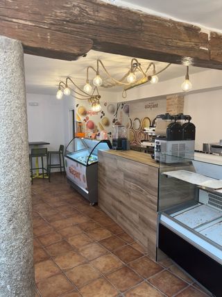 Heladería en funcionamiento