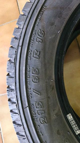 Neumático Michelin Latitude 215/65 R16