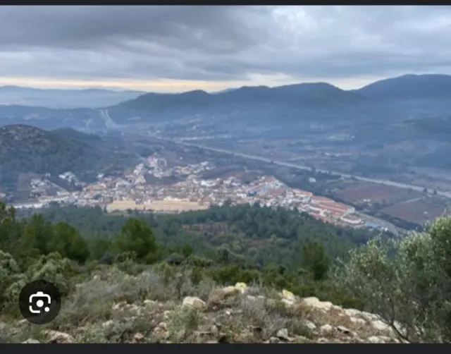 Casa con local y ático