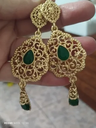 Pendientes Vintage Chapados en Oro con Piedra Verd