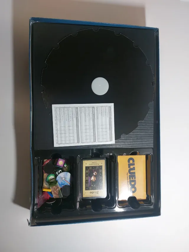 Cluedo Harry Potter Gioco di Mistero. Usato 1 volta