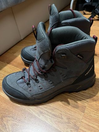 Botas de montaña Tecnica Vibram 41