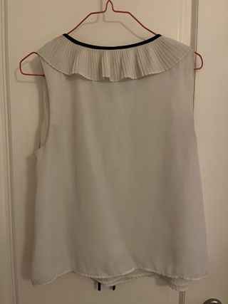 Blusa Zara Blanca con Volantes