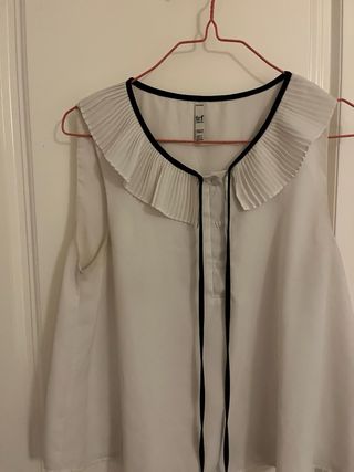 Blusa Zara Blanca con Volantes