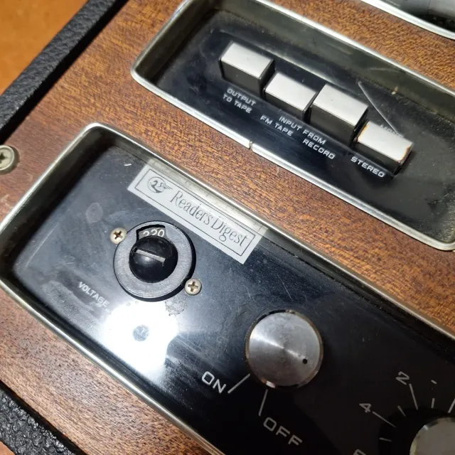 Tocadiscos Garrard Antiguo