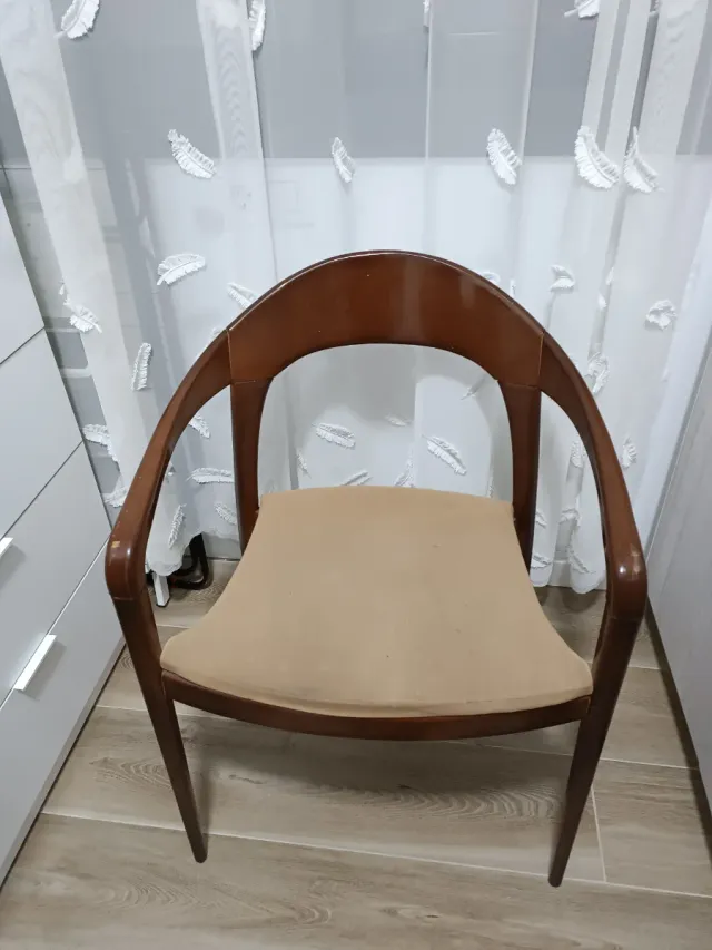 Butaca madera estilo vintage maciza