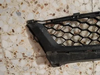 Rejilla frontal coche