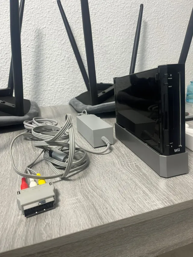 Nintendo Wii Nera + Gioco Zelda