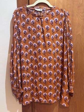 Blusa COUCHEL floral manga larga talla L+