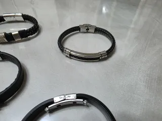 Vari Bracciali Acciaio e Gomma Uomo